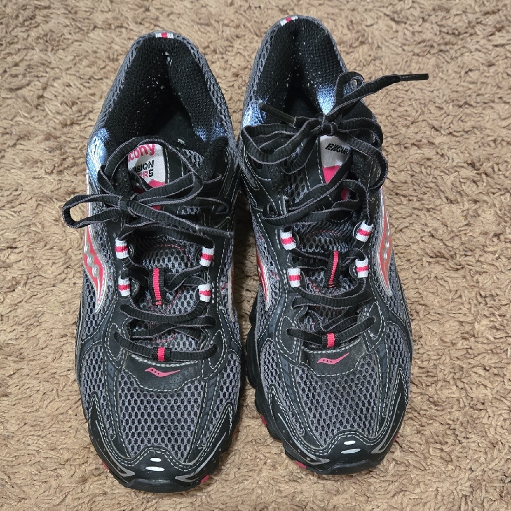 Saucony Women's Black and Pink Athletic Shoes